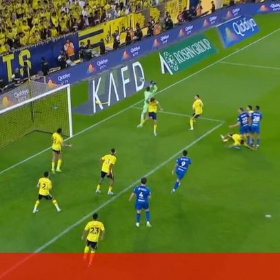 Auto-gol de Bento no último lance impede Al Nassr de sagrar-se campeão
