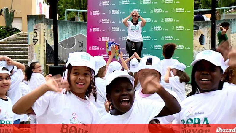 Programa 'Bora Mexer' anima o bairro Padre Cruz