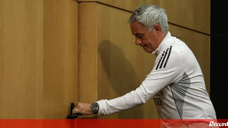 Mourinho quase confirmado no Real Madrid segundo Marca