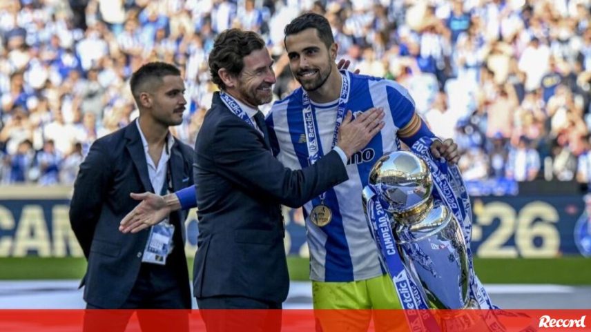 Diogo Costa só aceita sair para a elite