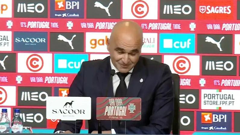 Martínez liga para 7 ausentes; não fala com Paulinho pela diferença horária