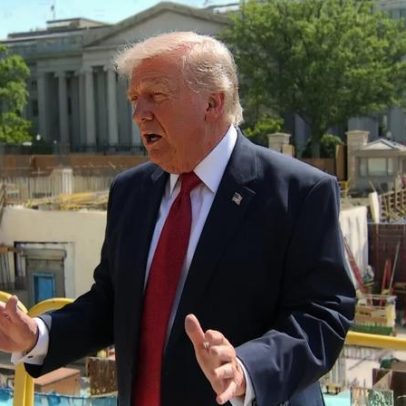 Trump volta a ameaçar Irão com possível intervenção militar