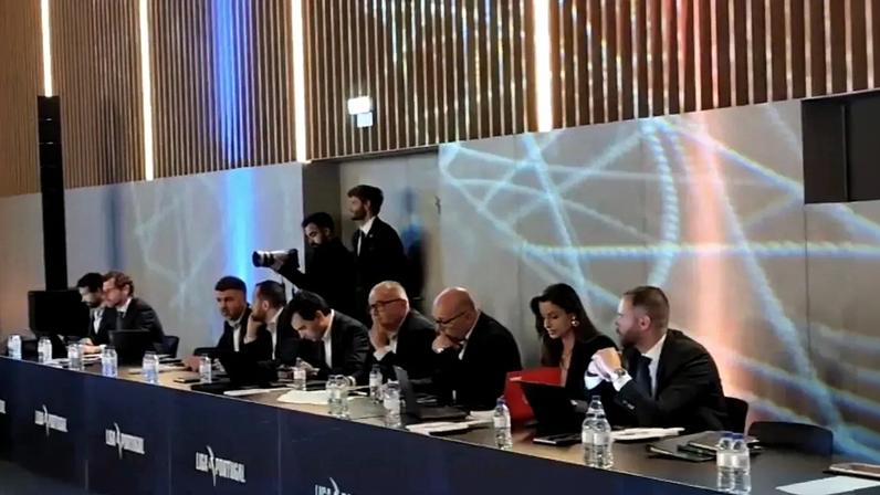 Reunião decorre no Porto