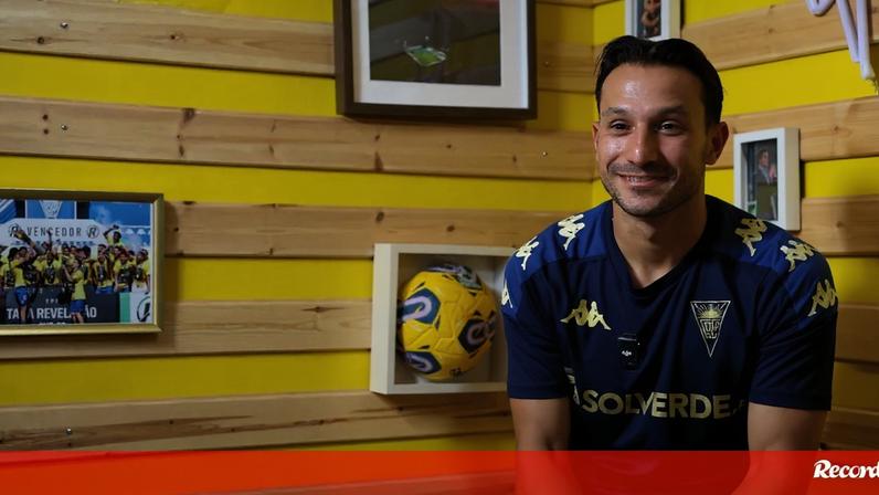 João Carvalho elogia Ian Cathro: deixou-o ser ele próprio