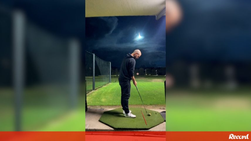 Um meteorito iluminou o céu em várias partes da Austrália e chamou a atenção dos moradores que registraram o fenómeno.