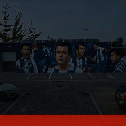 FC Porto homenageia Jorge Costa com mural no Olival