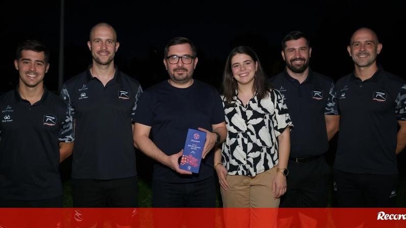 Ana Teixeira, embaixadora da competição, com a equipa técnica premiada