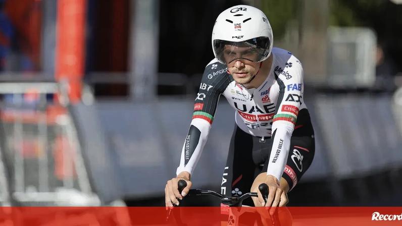 Ciclista João Almeida