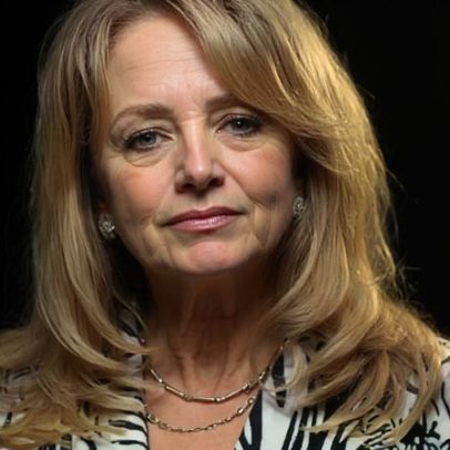 Bonnie Tyler permanece em coma induzido devido a infecção grave