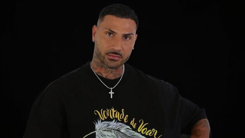 Quaresma lança coleção de moda inspirada na carreira de jogador