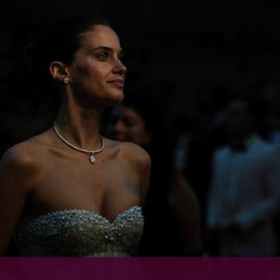 Sara Sampaio atrai todos os olhares em Cannes
