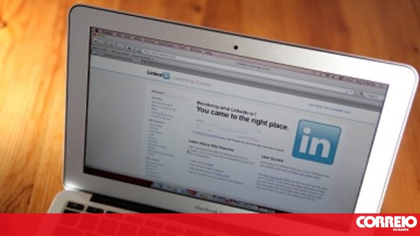 internet, redes sociais, linkedin