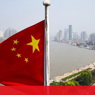 Trabalhador morre e nove continuam desaparecidos após queda de carrinha ao rio