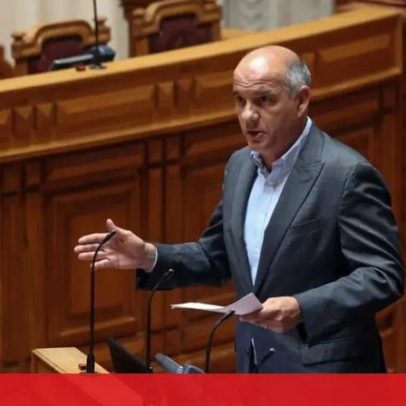 PCP pressiona PS a aprovar inquérito às Lajes após indignação socialista
