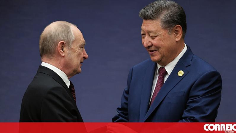 Xi e Putin unem-se contra a 'lei da selva' na arena internacional