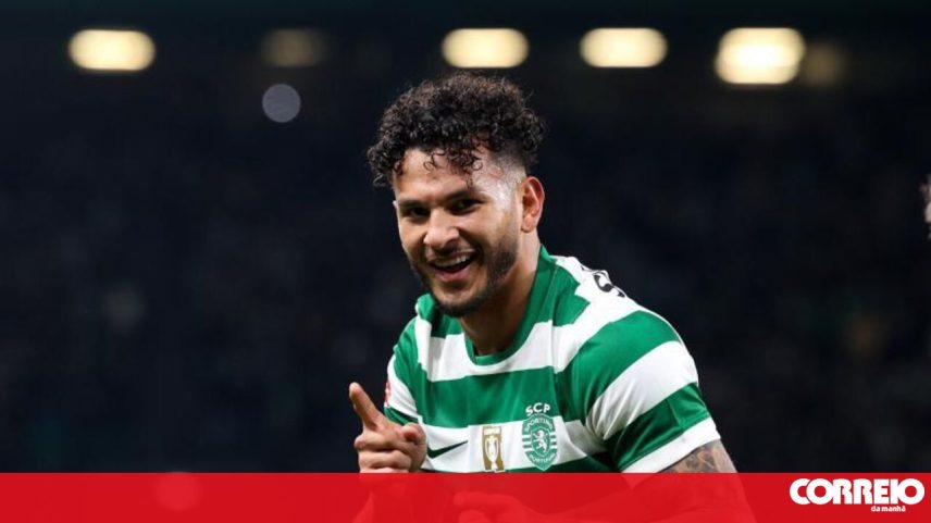 Luis Suárez fez um 'hat trick' no jogo com o Rio Ave, no passado domingo