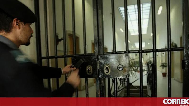 Associação Sindical de Chefias descontente com situação de suplementos