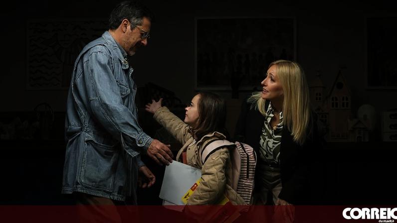 Helena propõe aliança com Alex em Páginas da Vida