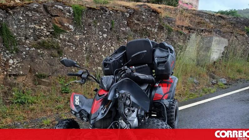 Moto-quatro despista-se e abalroa dois carros em Braga. Três pessoas ficaram feridas