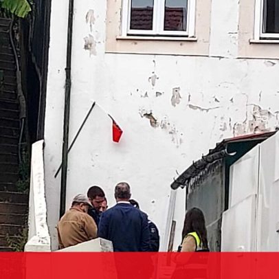 Homem esfaqueado por vizinho sofre queimaduras em incêndio em Coimbra
