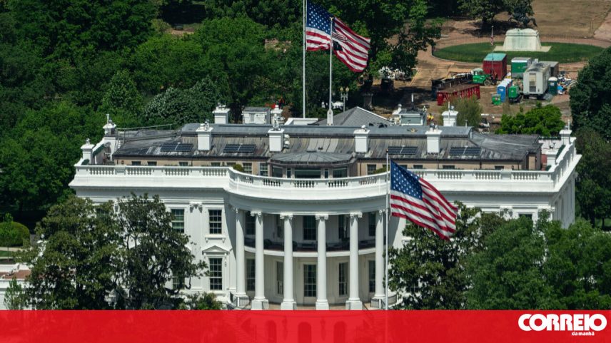 Trump defende salão de baile maior e mais caro para a Casa Branca
