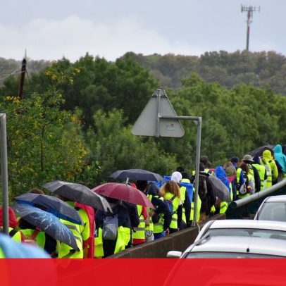 GNR pede cuidado na estrada devido a peregrinos a caminho de Fátima