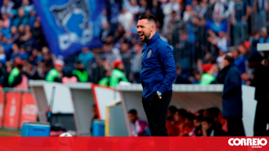 Milan pondera Farioli como possível substituto de Allegri