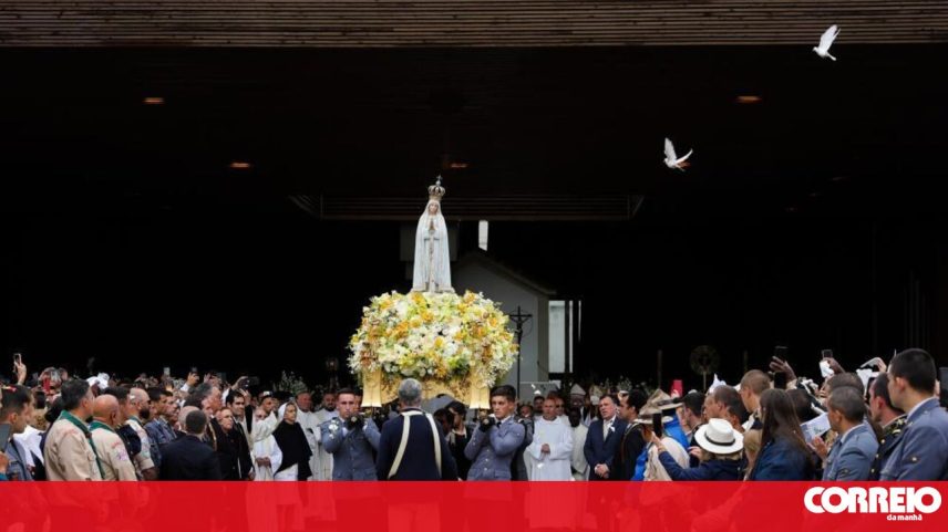 Fátima durante a Procissão de Despedida nas cerimónias religiosas da peregrinação no Santuário de Fátima, em Oureme, Portugal, 13 de maio de 2026