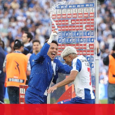 FC Porto ergue título de campeão no Dragão e inicia festejos na Invicta