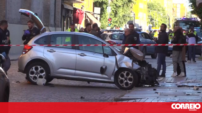 Imagens mostram aparato após atropelamento que provocou oito feridos em Itália