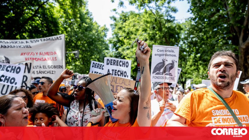Milhares de manifestantes em Madrid contra o aumento do custo da habitação