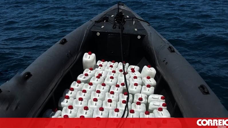 Polícia Marítima apreende 124 bidões de combustível em Albufeira