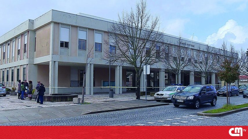 Homem suspeito de matar após insultos à filha menor começa julgamento Penafiel