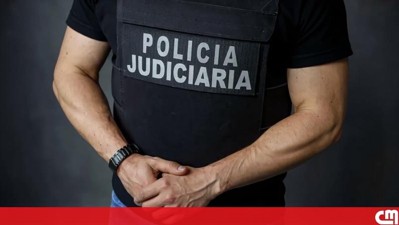 Homem mascarado invade jaula dos macacos em zoo no Japão