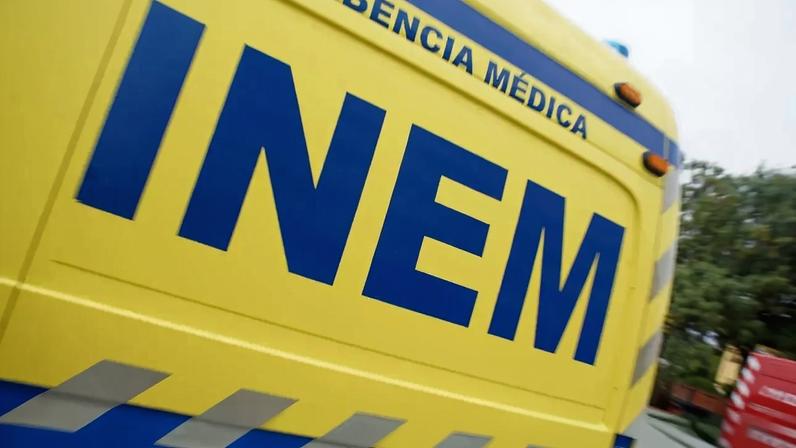 Homem de 74 anos morre em despiste de veículo de mercadorias em Chaves