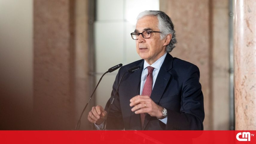 Aguiar Branco acumula salário e pensão. Presidente da Assembleia da República ganha 13 mil euros mensais