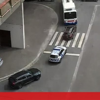 Adeptos do FC Porto concentram-se à porta do Estádio do Dragão
