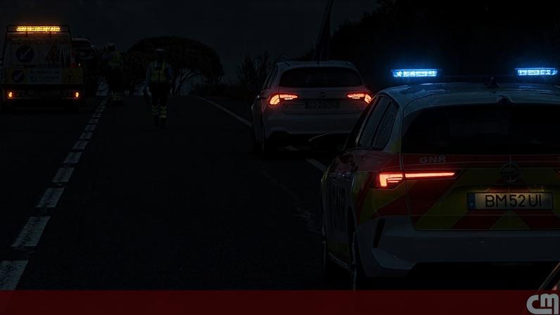 Bebé de dois anos em estado crítico e seis feridos em capotamento em Rio Maior