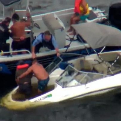 Pai e filho ajudam a resgatar seis pessoas de barco a afundar na Flórida