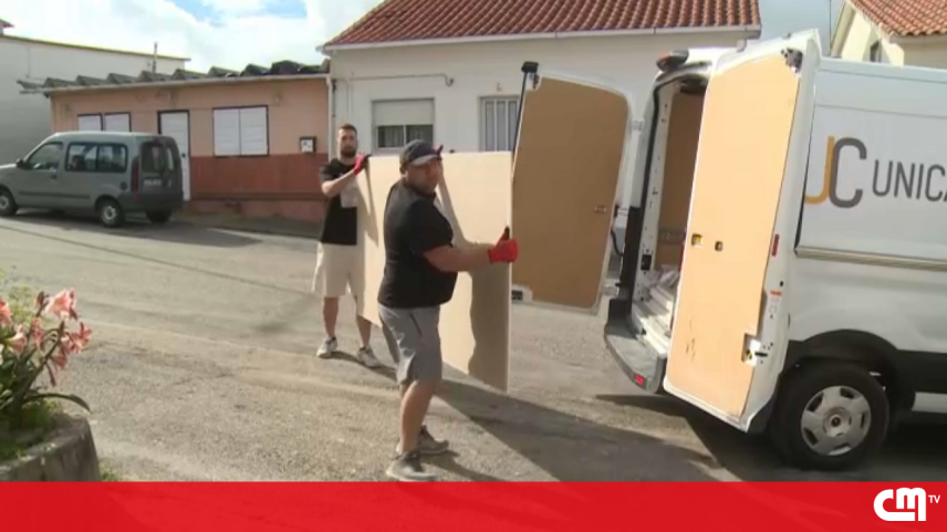 Material de construção chega a família em Figueiró dos Vinhos três meses após tempestades
