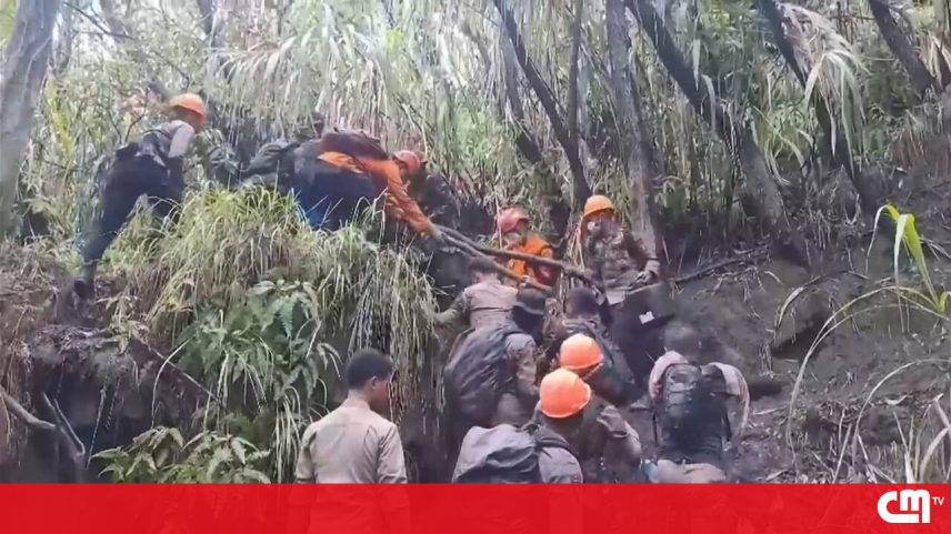 Equipes encontram corpo após erupção de vulcão na Indonésia