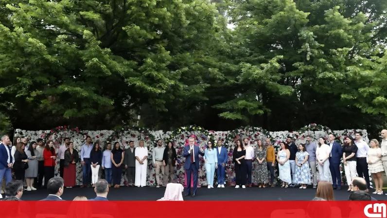 Museu da Cidade de Lisboa, no Palácio Pimenta, acolheu primeira cerimónia pública com os 32 noivos e noivas que casam no dia 12 de junho. Gays continuam de fora e este ano não há afrodescendentes.