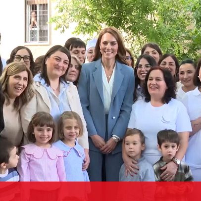 Kate Middleton emociona multidão em Itália na primeira viagem após cancro