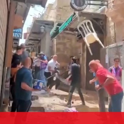 Confrontos entre judeus nacionalistas e palestinianos em Jerusalém, vídeo
