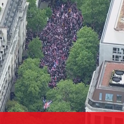 Manifestações em Londres: extrema-direita e pró-Palestina separadas pela polícia