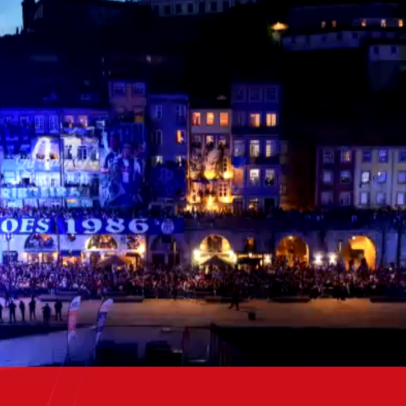 Fogo de artifício e celebrações na Ribeira do Porto via drone