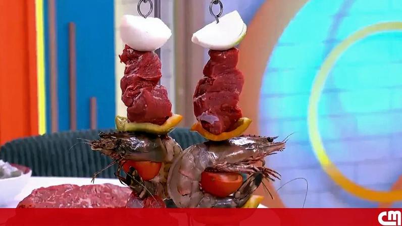 Pão recheado, gambas à guilho e espetadas: Veja as especialidades da ‘Tasca do Miguel’