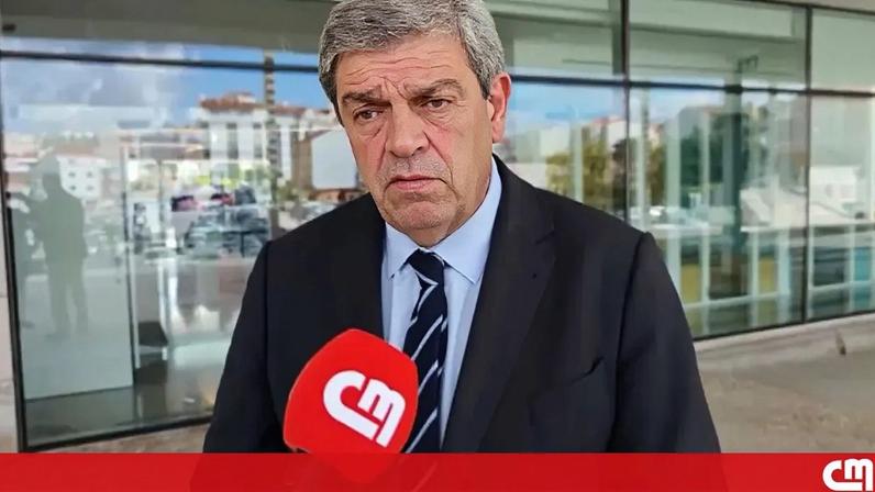 Edifício em Alcobaça, projeto de Tomás da Fonseca, em condições de habitabilidade