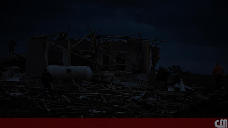 Casas destruídas após tornado no Nebraska