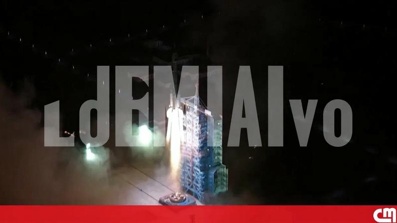 Imagem do lançamento da missão Shenzhou-23